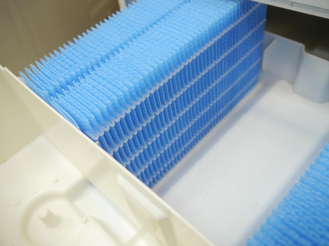 送料無料XXフィルター新品同様❤ダイニチ 加湿器 HD-243 ハイブリッド