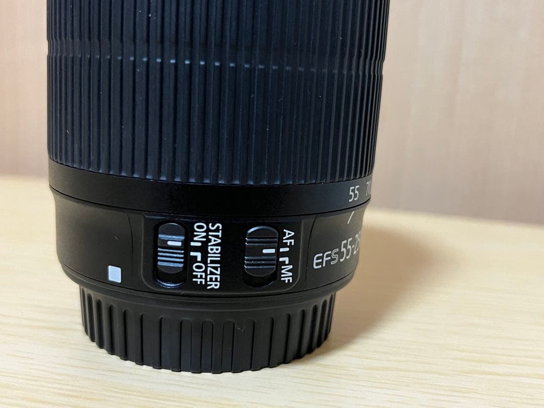 Canon EF-S 55-250mm レンズとET63カバー