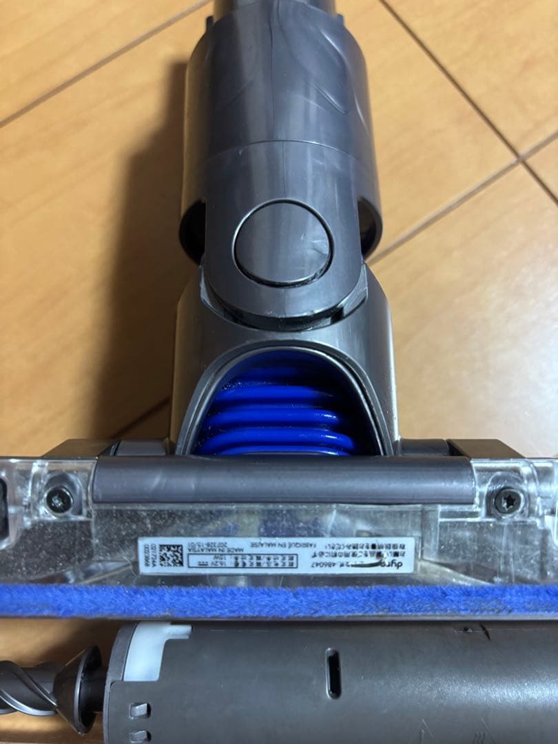 【純正品】dyson(ダイソン)V12レーザーライト付き ローラーヘッド