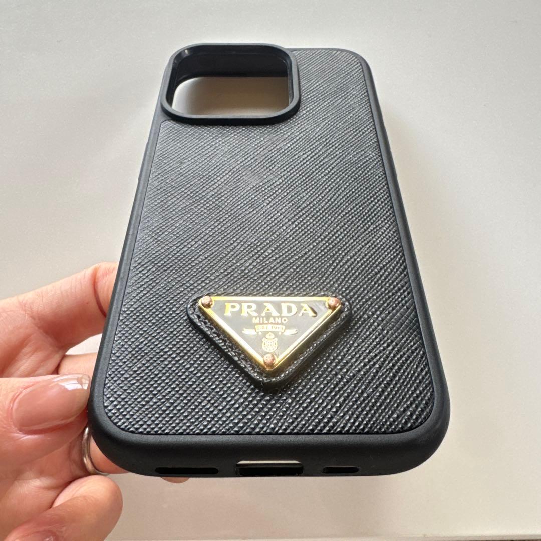 【PRADA】プラダ スマホケース iPhone15Pro