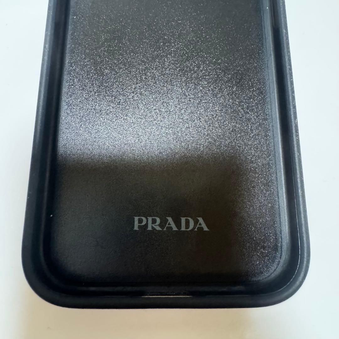 【PRADA】プラダ スマホケース iPhone15Pro