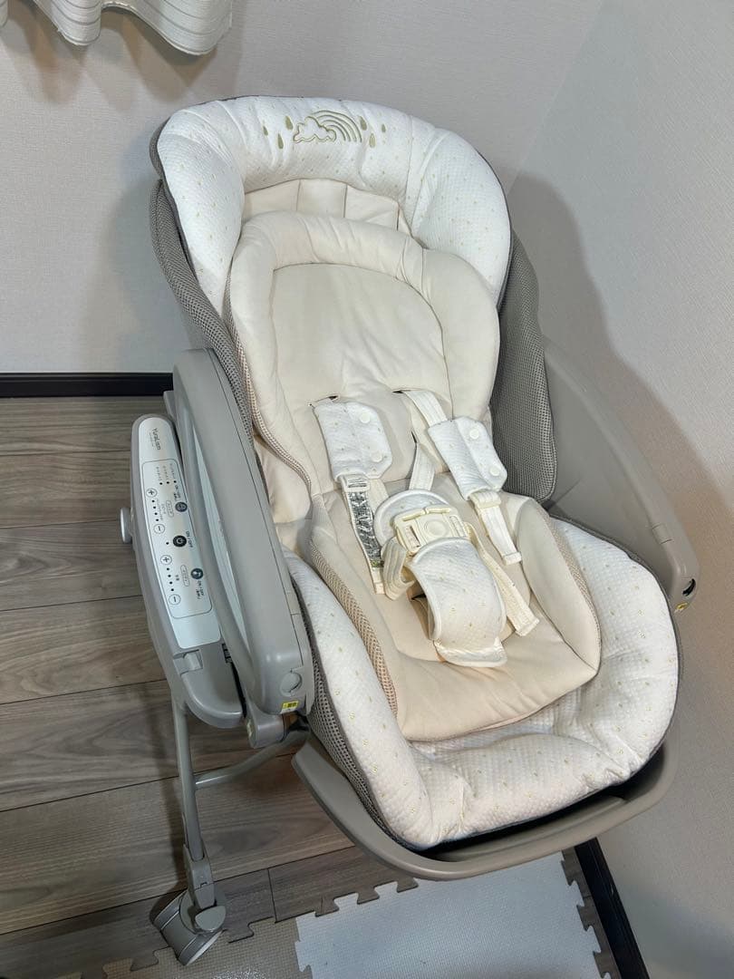 Aprica ユラリズム オート ムーンロック BR