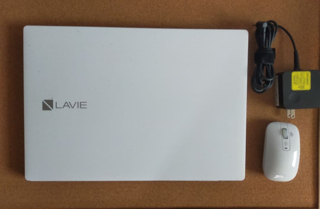 LAVIE ノートPC PC-SN18CJTAF 美品