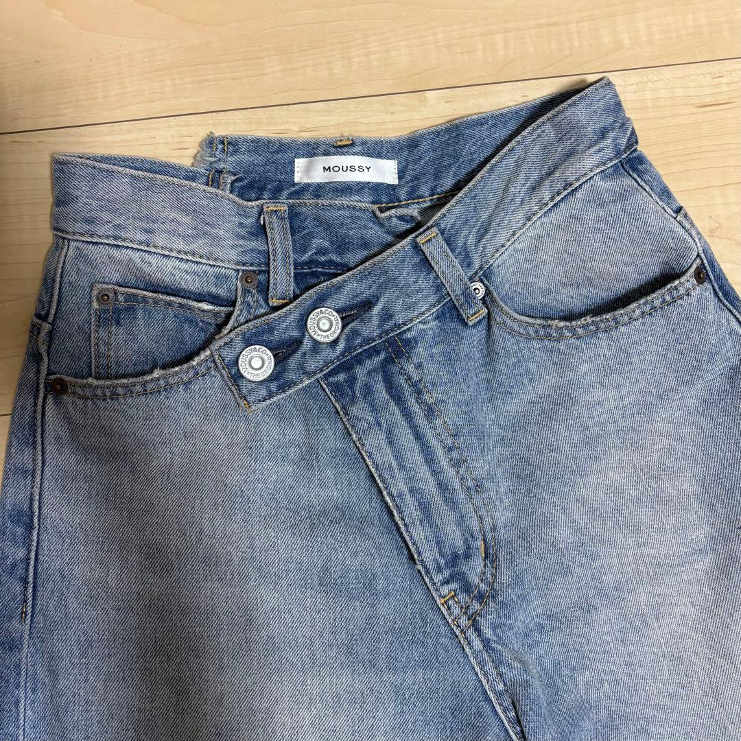 【SNSで話題】 MOUSSYクロスウエストワイドストレート