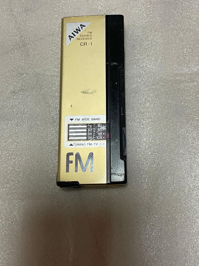 AIWA　FMラジオ　CR-1 ジャンク品