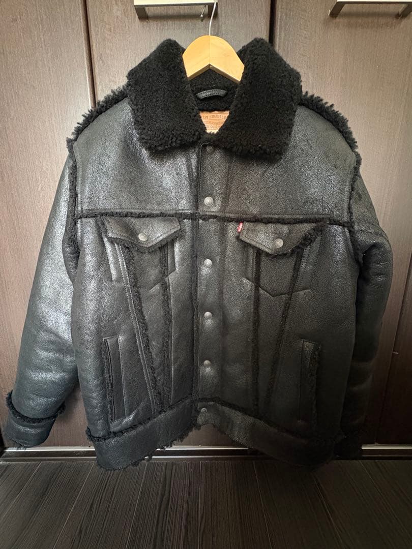 【激安】リーバイス ムートンジャケット ブラック