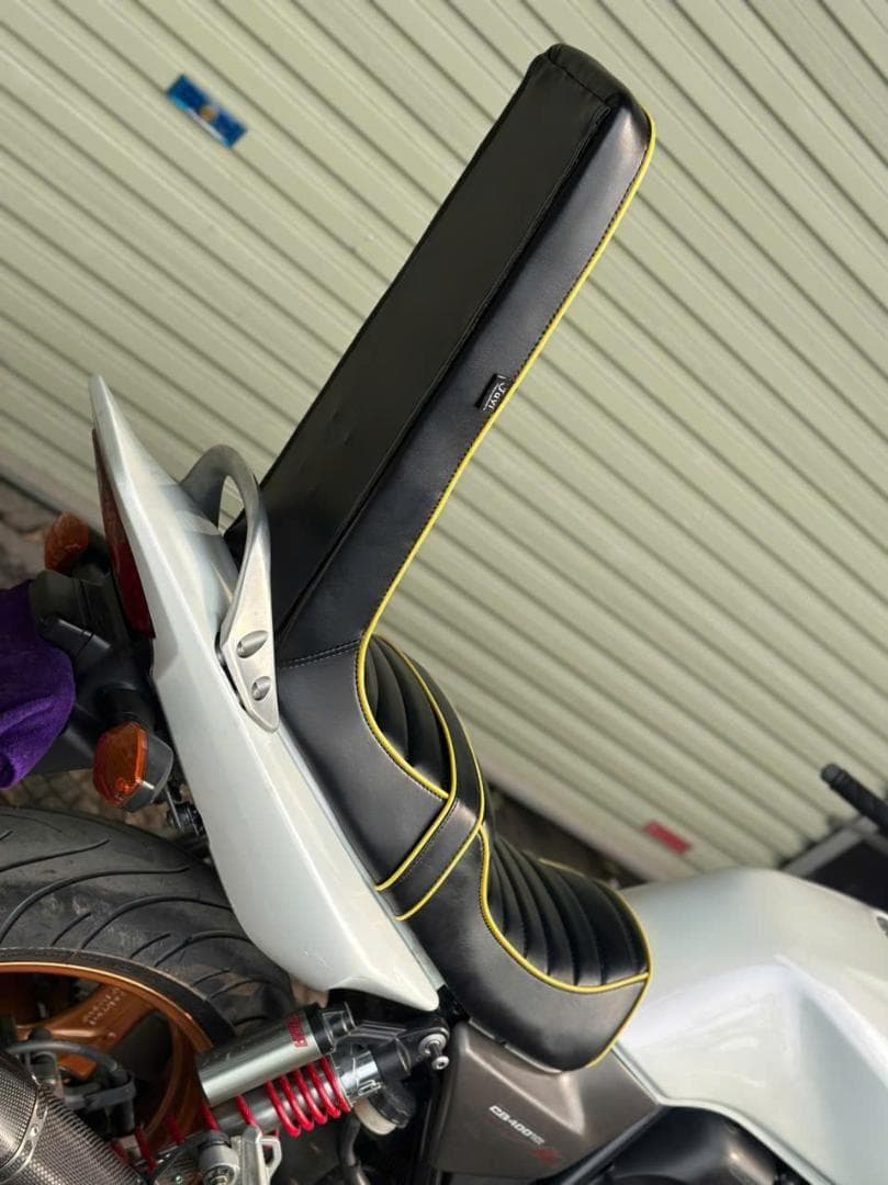 CB400SF/SB(NC39 NC42)　黒金　三段シート　Javimotor