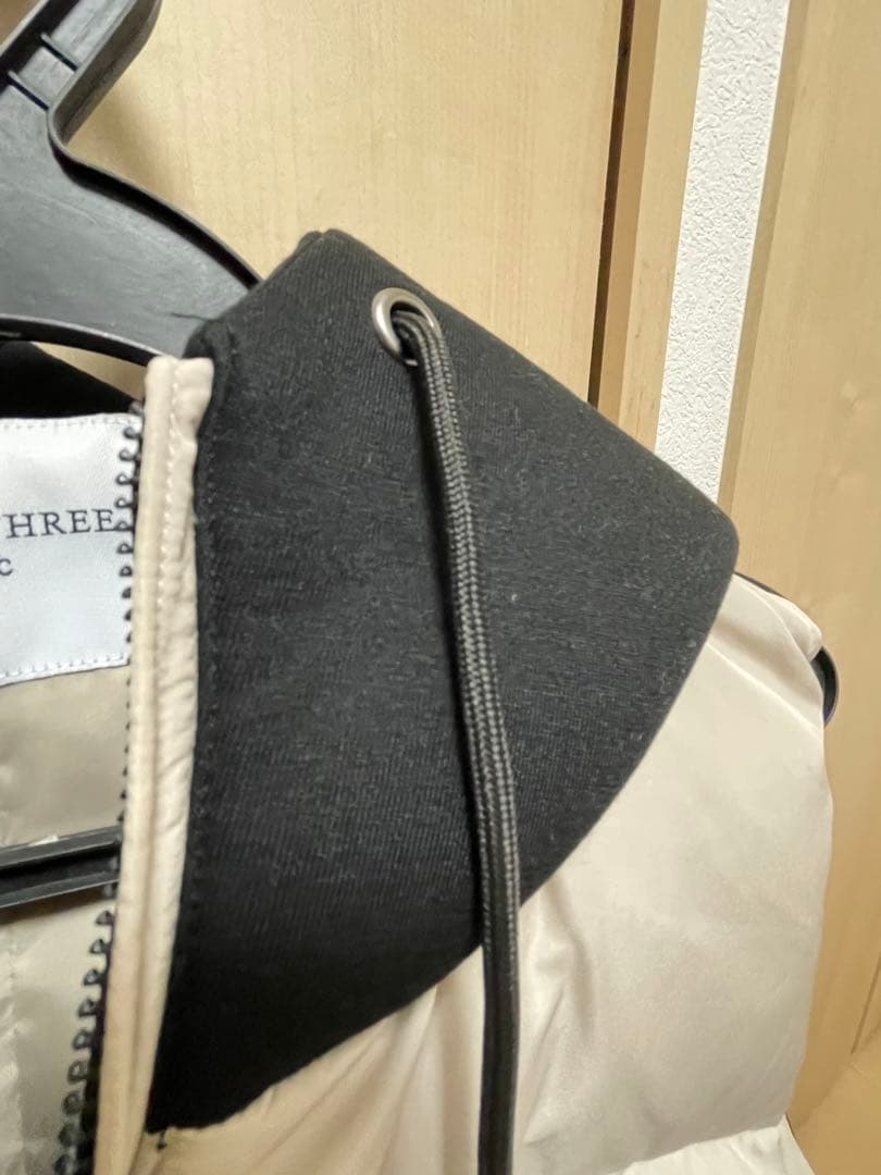 THIRTY-THREE 33°C フード付きダウンベスト