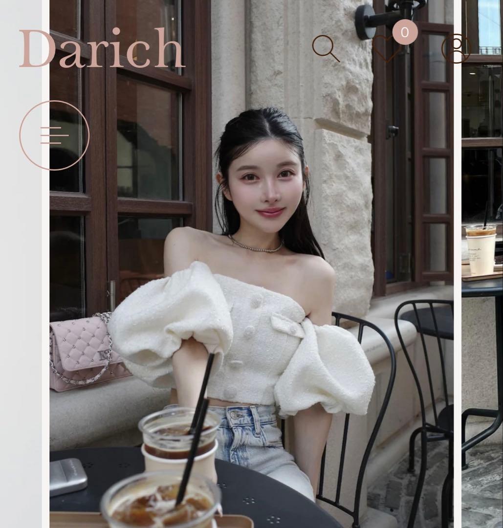 ホワイトパフスリーブトップス