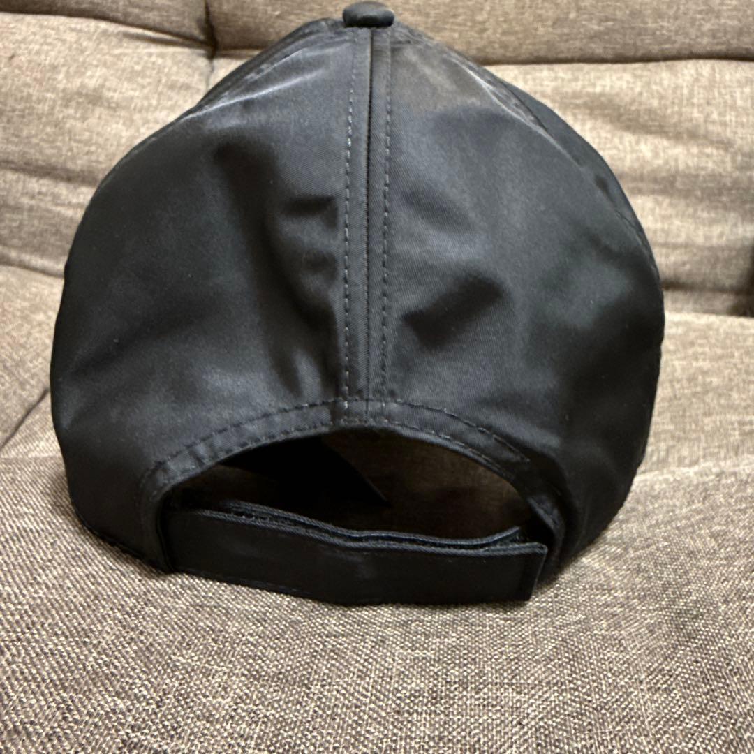 プラダ　ナイロンベースボールキャップ