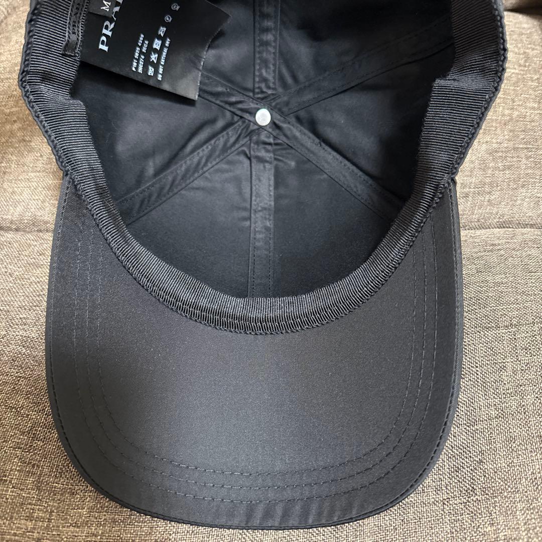 プラダ　ナイロンベースボールキャップ