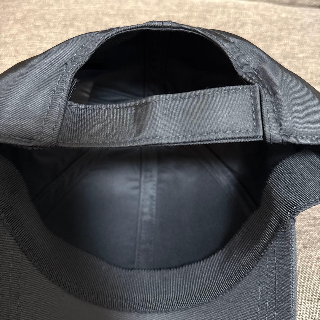 プラダ　ナイロンベースボールキャップ