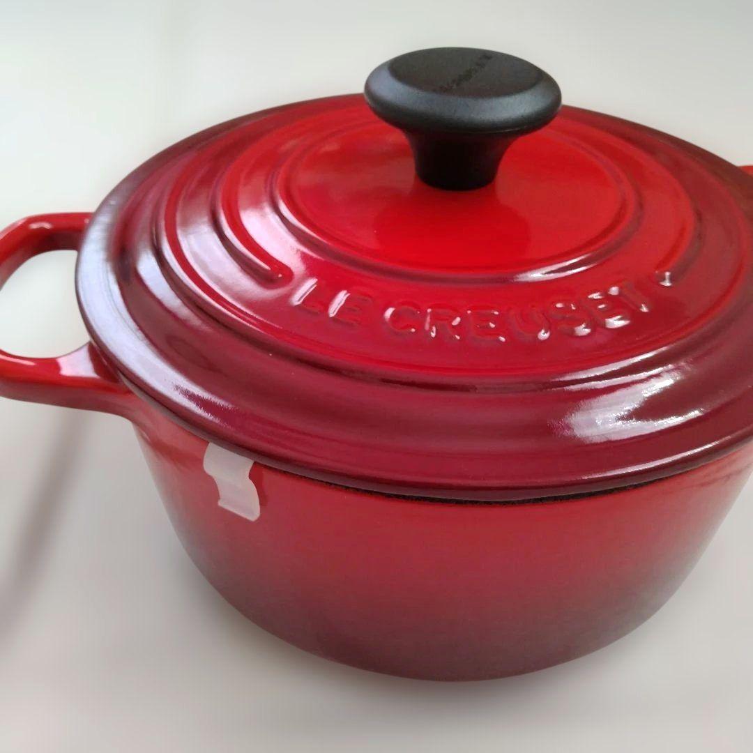 ル・クルーゼ LE CREUSET ココットロンド チェリーレッド 18cm