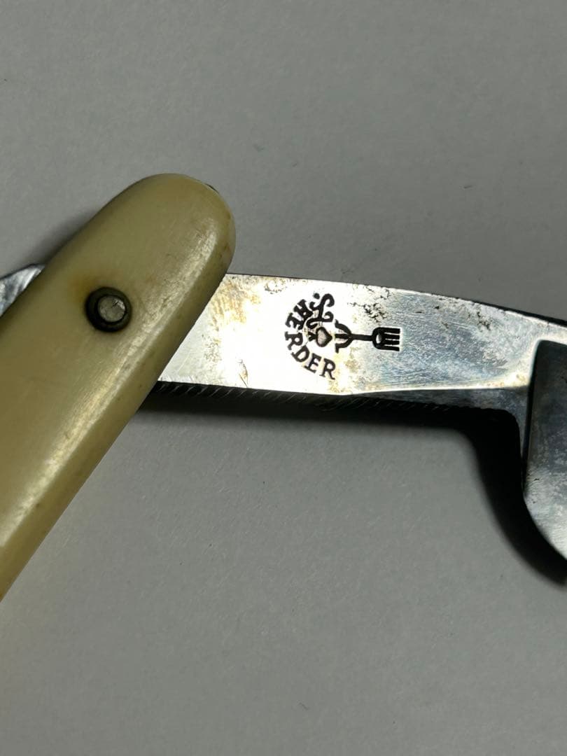 ゾーリンゲン　77 SQUARE 剃刀　カミソリ　欠けあり　理容道具