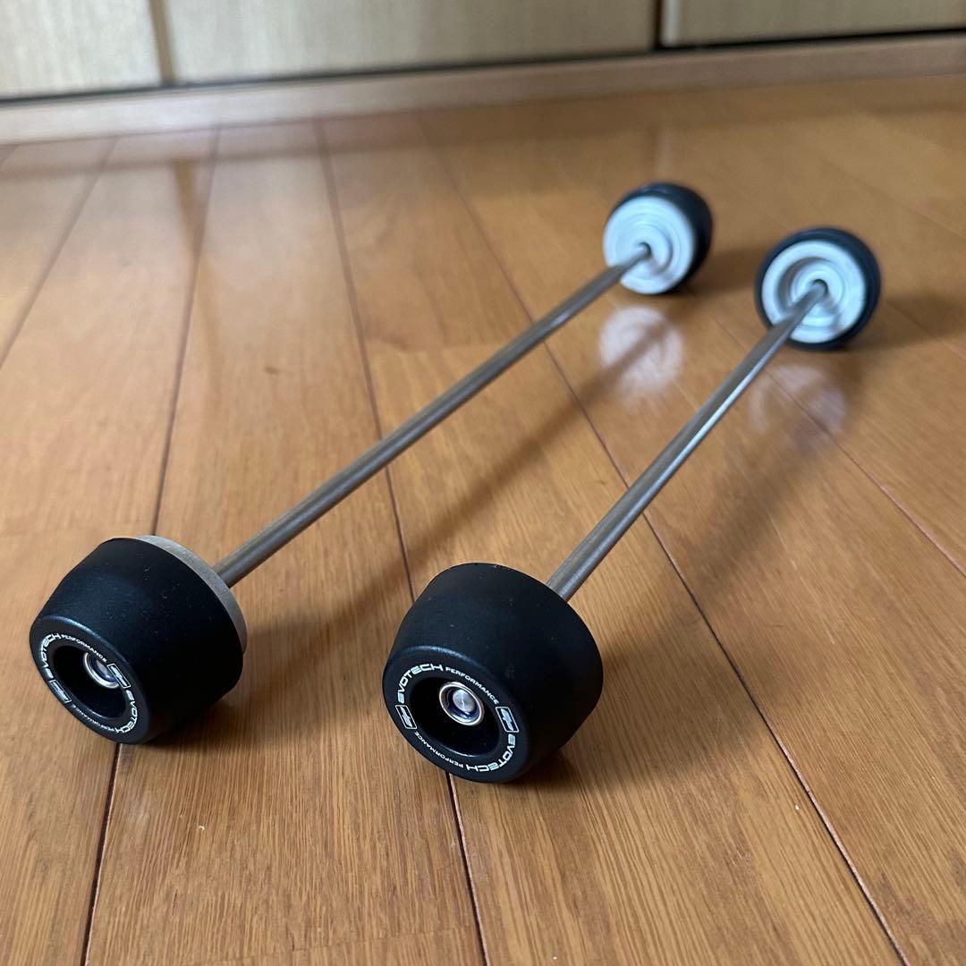 MT-09/XSR900アクスルスライダー