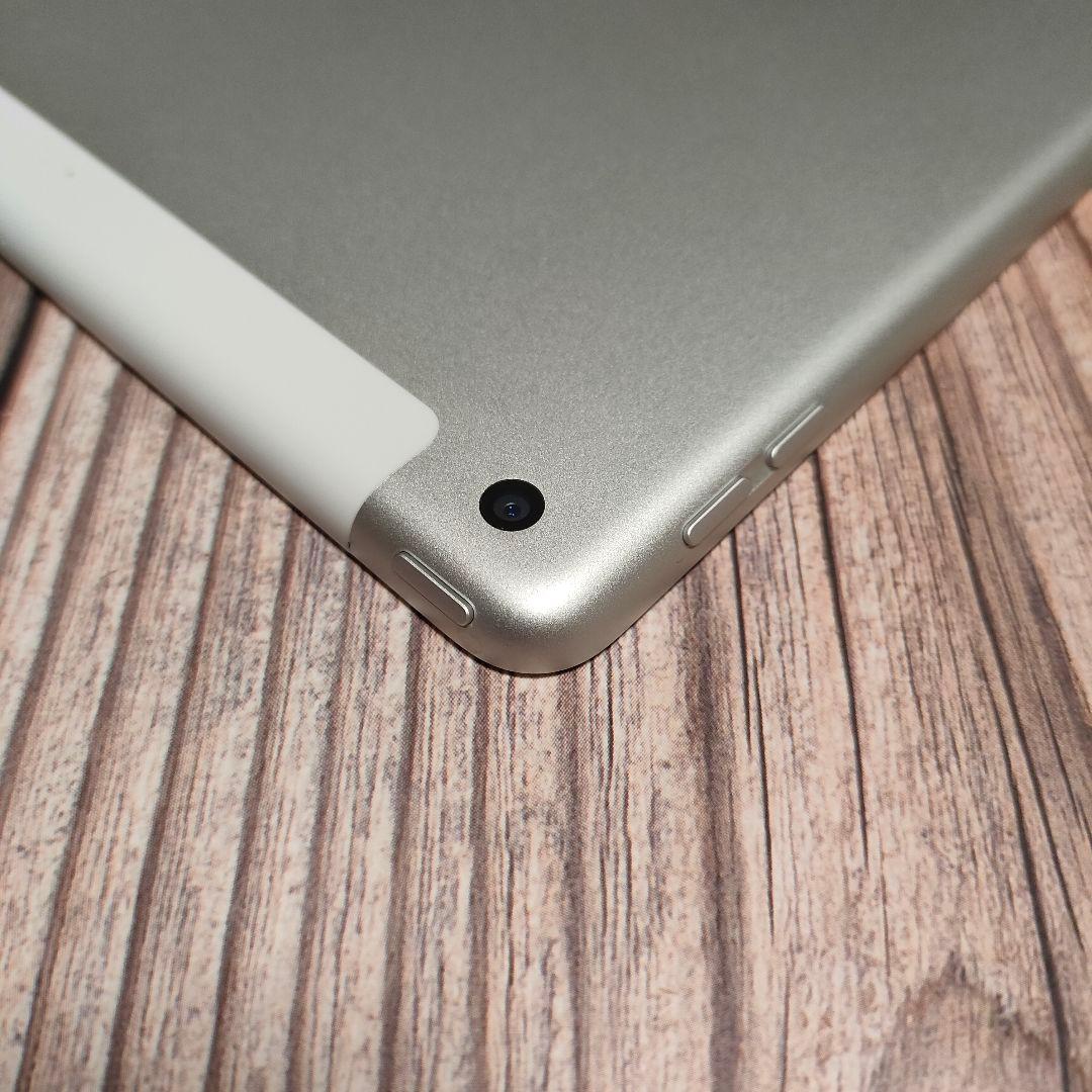 iPad 第8世代 32GB シルバー SIMフリー 超美品