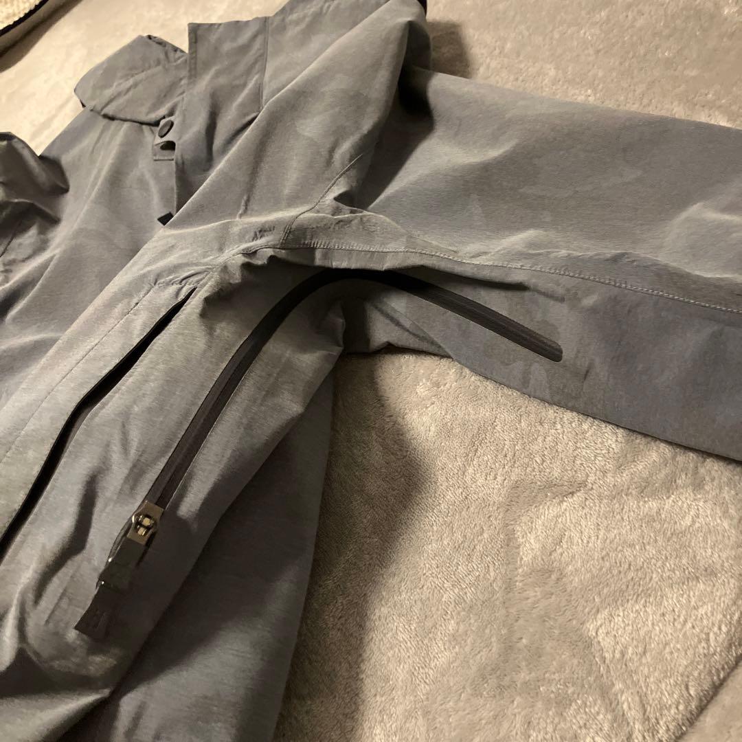 k__A HERNO グレー薄い迷彩柄　サイズ46