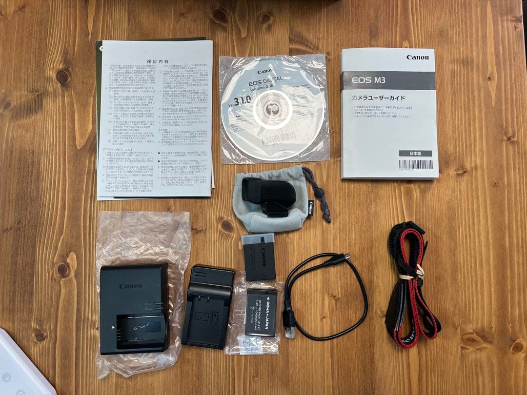 ［Lily Jo 様］Canon EOS M3 ミラーレス／3本レンズ＋EVF付