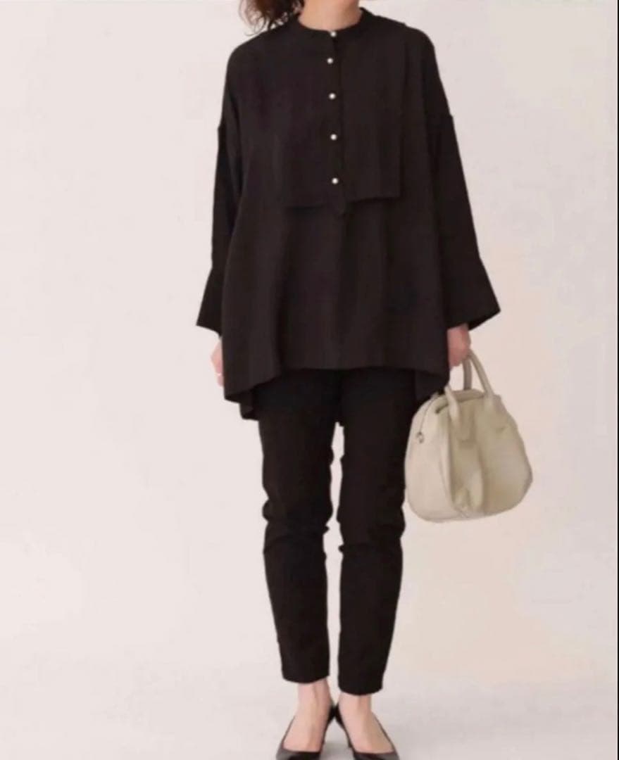 美品　BEARDSLEY パール釦袖ボリュームシャツ Fサイズ ブラック