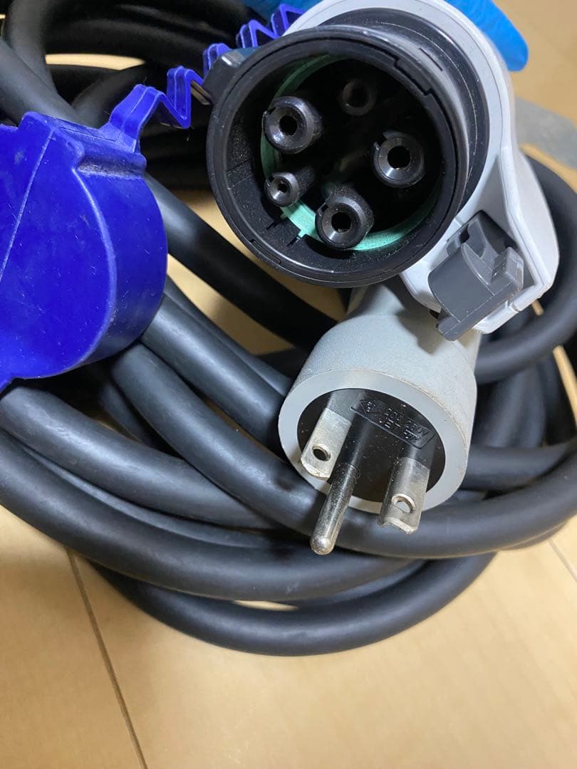 【最新型番】　日産リーフ純正充電ケーブル　6WX0A（13）