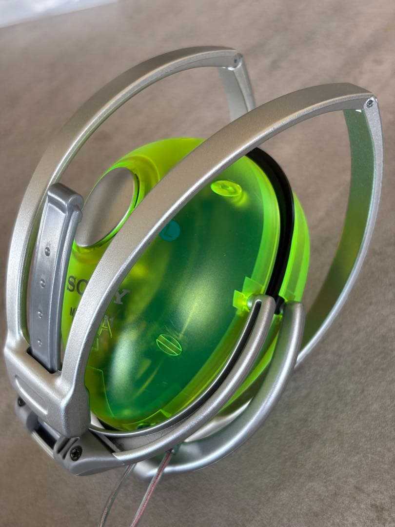 ソニーヘッドホンスケルトン密閉型MDR-D011 ウォークマンWM-FS1付属品