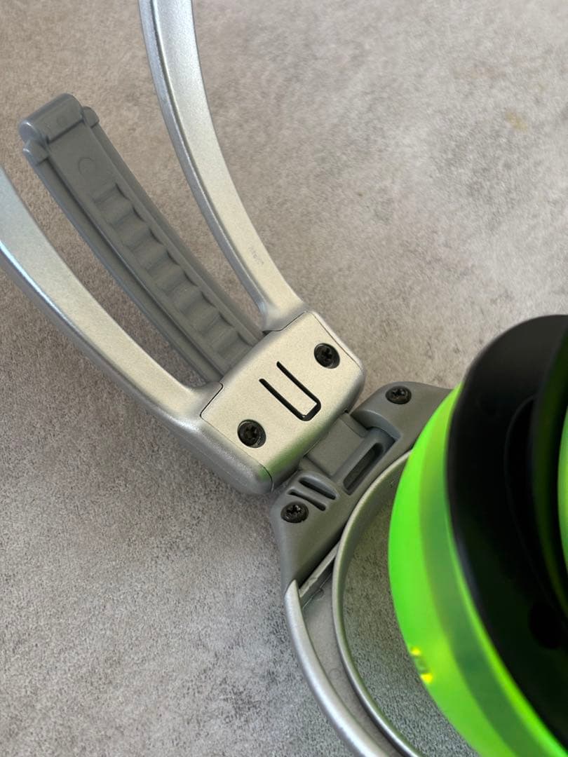 ソニーヘッドホンスケルトン密閉型MDR-D011 ウォークマンWM-FS1付属品