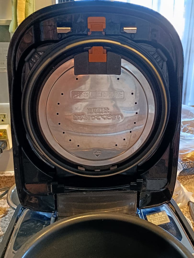 象印 炊飯器 NP-WU10 黒 1.0L