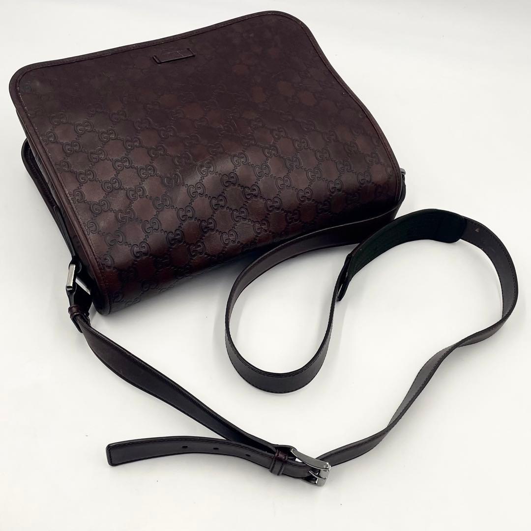【美品】GUCCIグッチシマレザー メッセンジャーバッグ メンズ クロスボディ