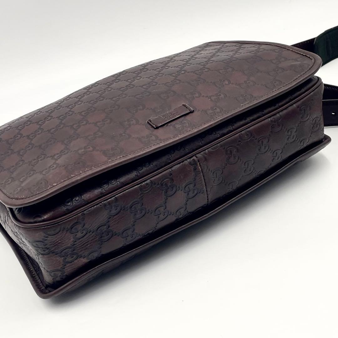 【美品】GUCCIグッチシマレザー メッセンジャーバッグ メンズ クロスボディ