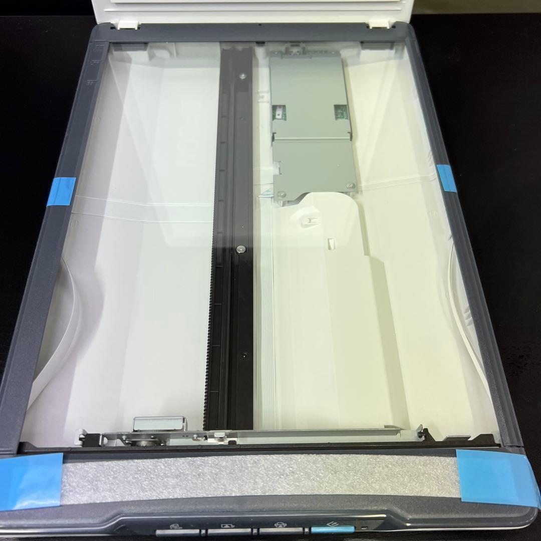 新古品　EPSON GT-S650 フラットベッドスキャナー ホワイト