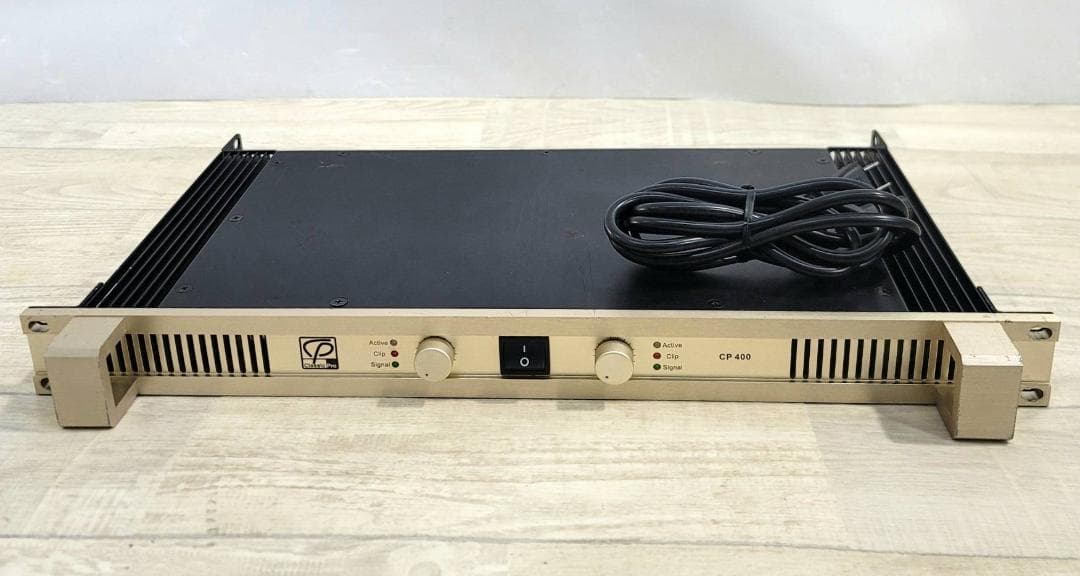 【良品】CLASSIC PRO ステレオ・パワーアンプ 1Uサイズ CP400