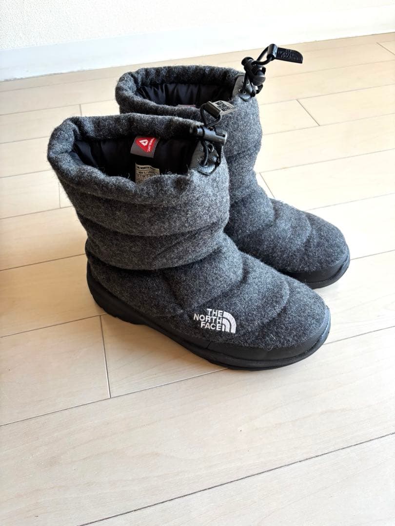 THE NORTH FACE グレー ダウンブーツ