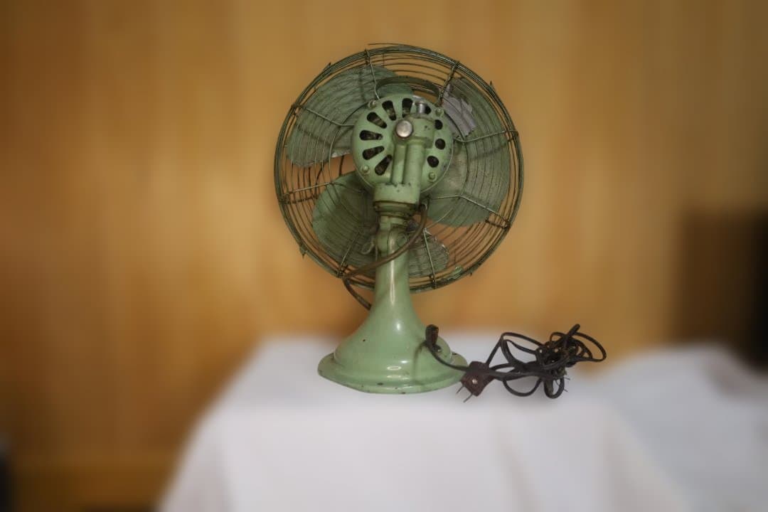 レトロ 卓上扇風機 日本電気製 緑色