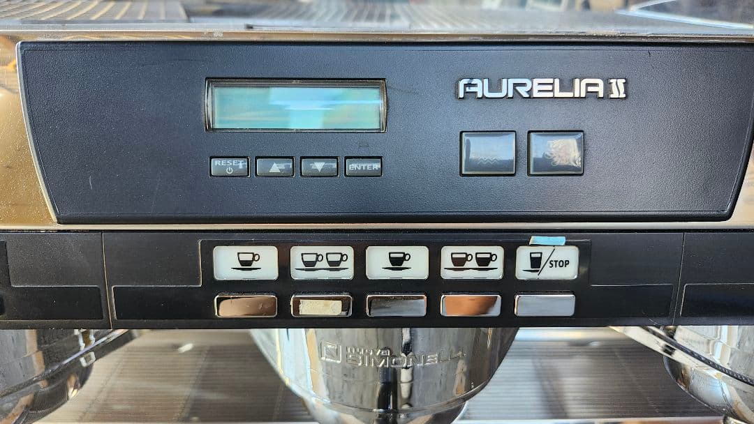 nuova SIMONELLI AURELIA II エスプレッソマシン