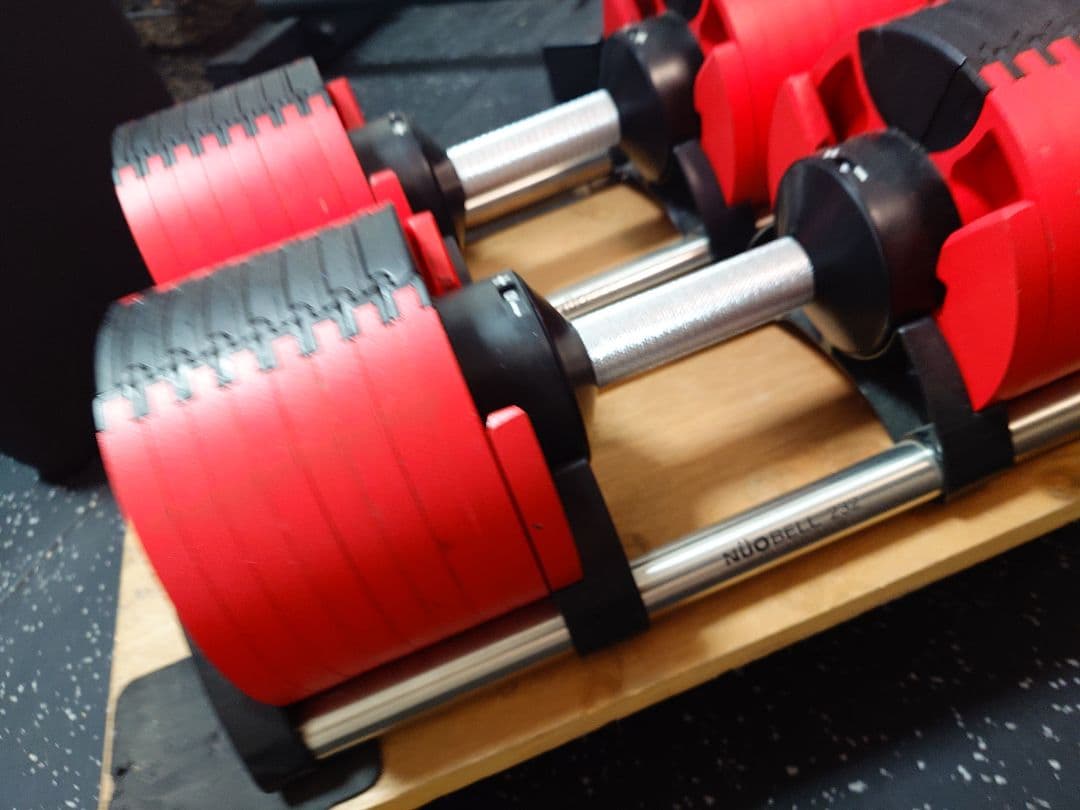 FLEXBELL 可変式ダンベル 赤黒 32kg 2kg刻み　①