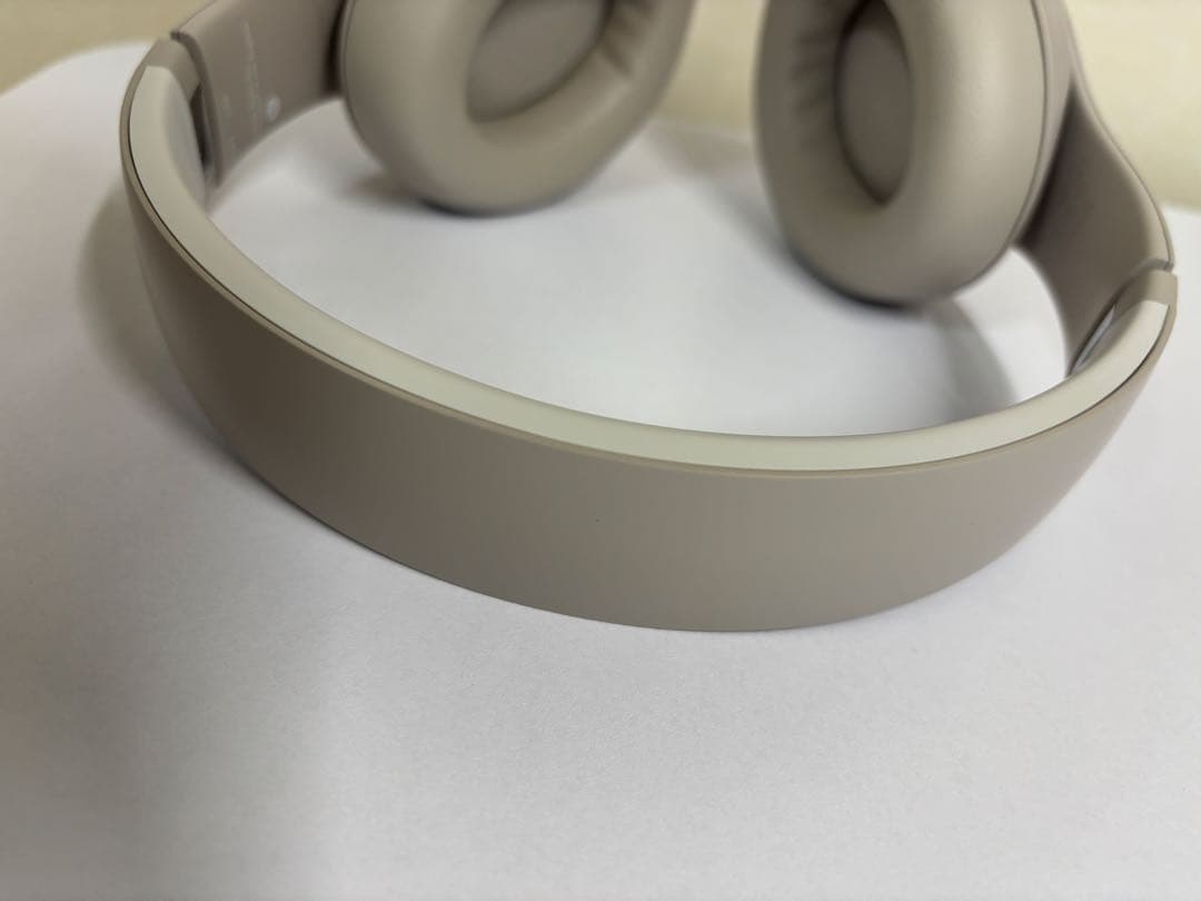 Beats Studio Pro ワイヤレスヘッドホン ベージュ