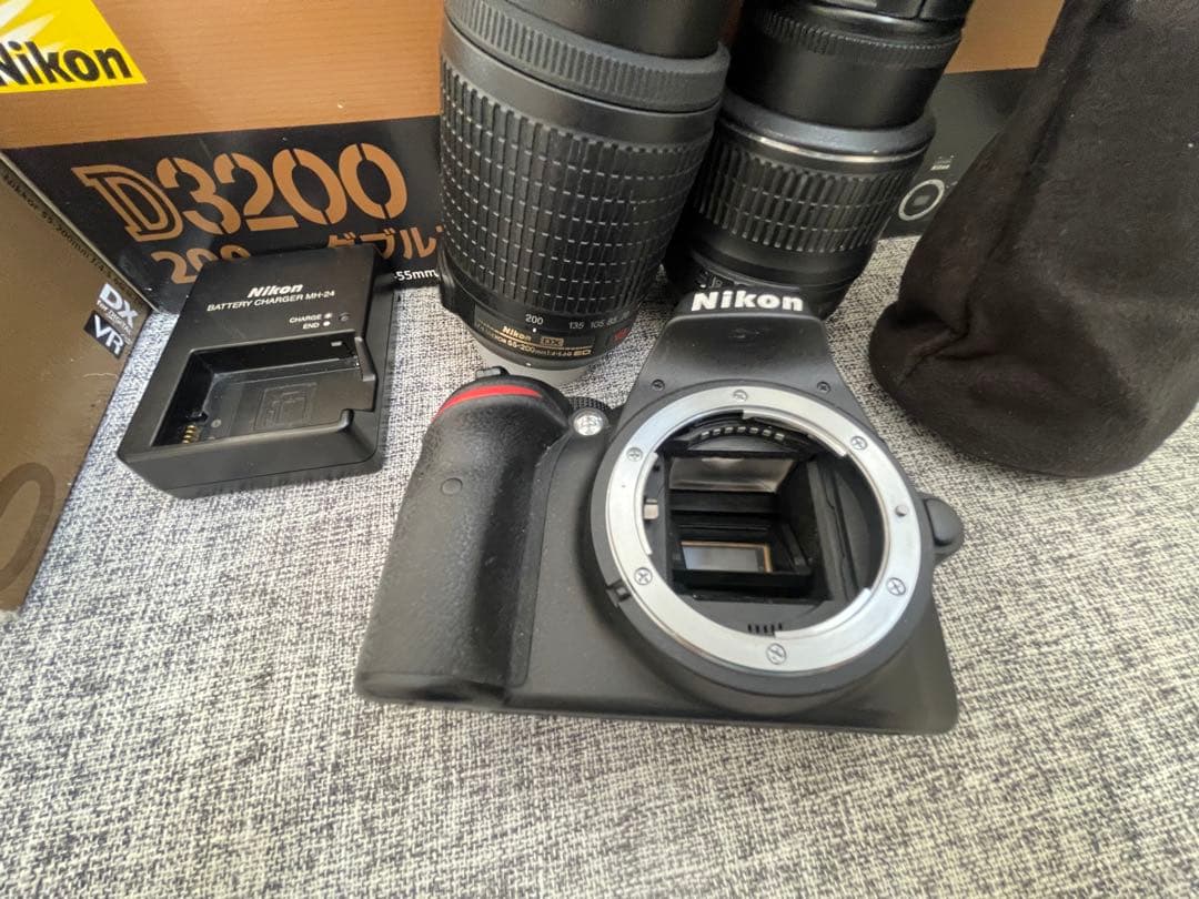 Nikon D3200 ダブルズームキット ブラック