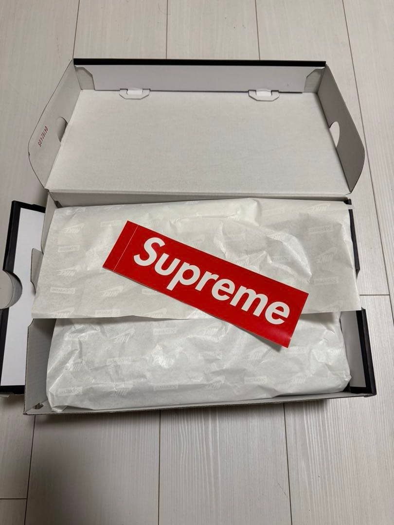 【新品最安値】Supreme × Nike Air Force1 Low