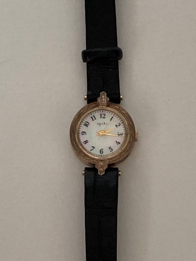 ミモザ ！アガット　agete ラウンドフェイス革ベルトウォッチ　時計