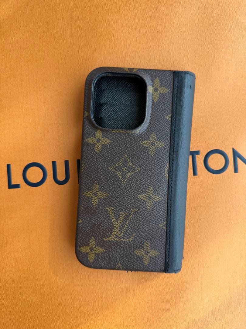 Louis Vuitton 手帳型ケース iPhone15pro