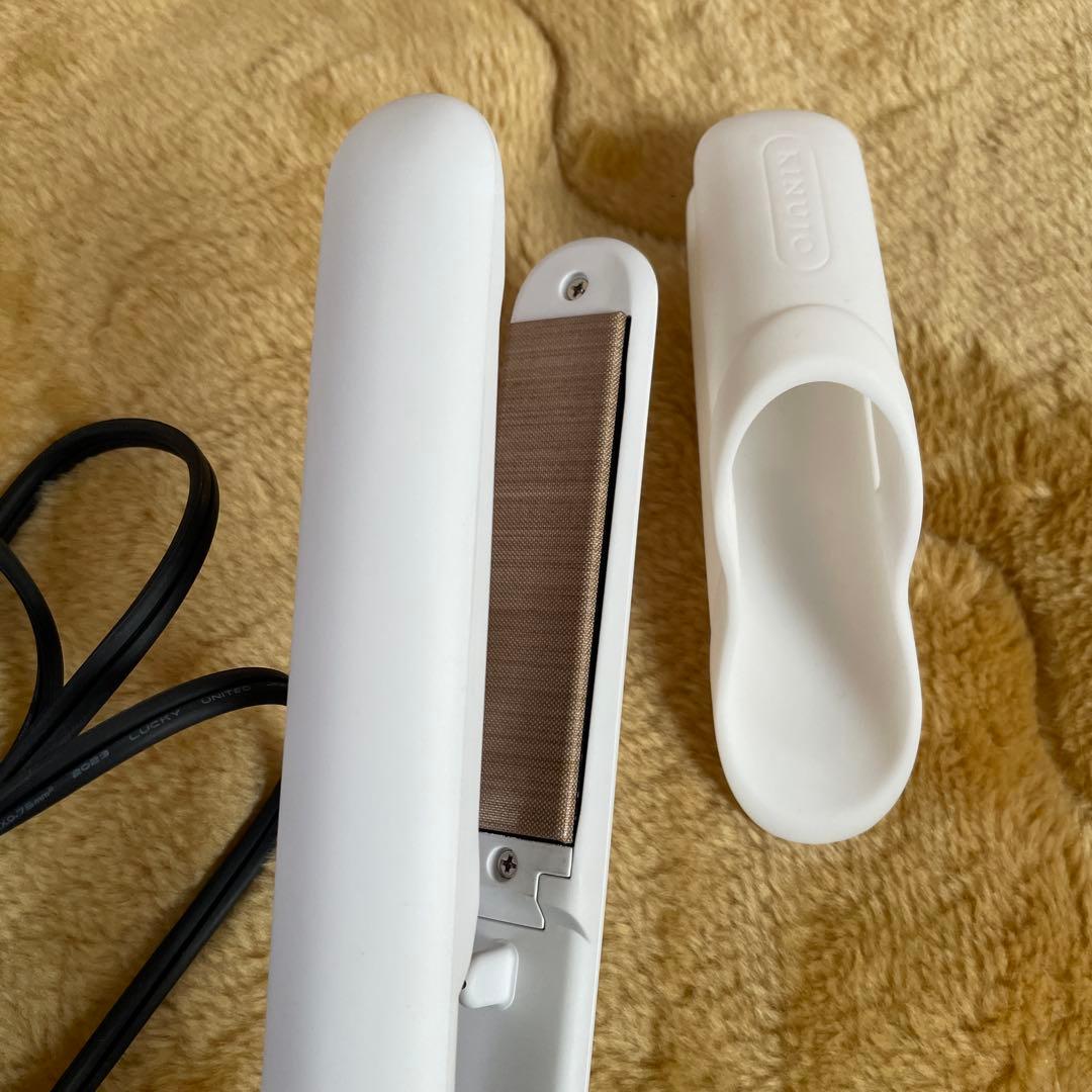 ★即日発送可能 KINUJO ストレートヘアアイロン ホワイト 箱なし