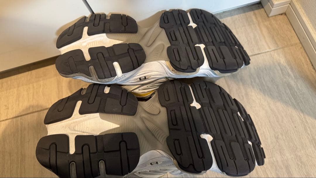 BALENCIAGAカーゴスニーカー