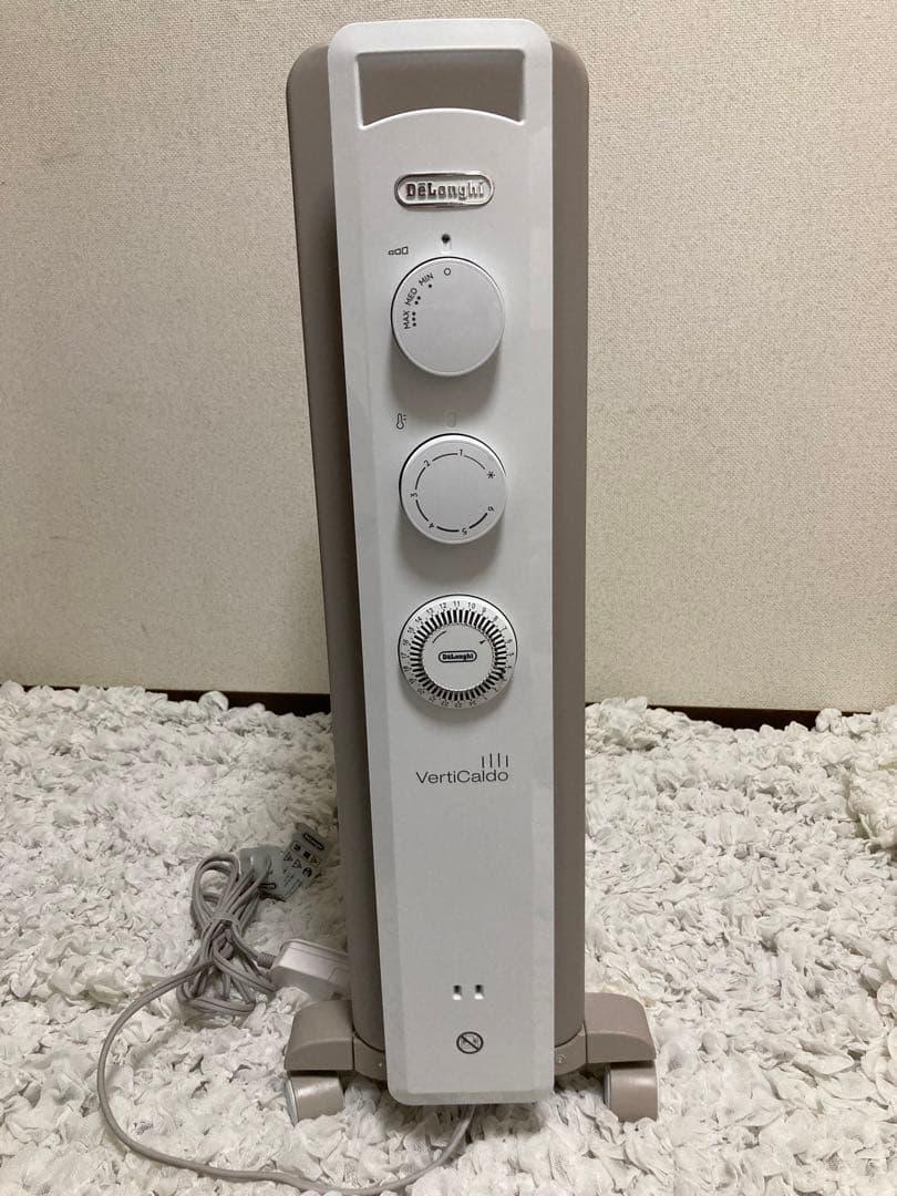 DeLonghi Verticad 830 オイルヒーター