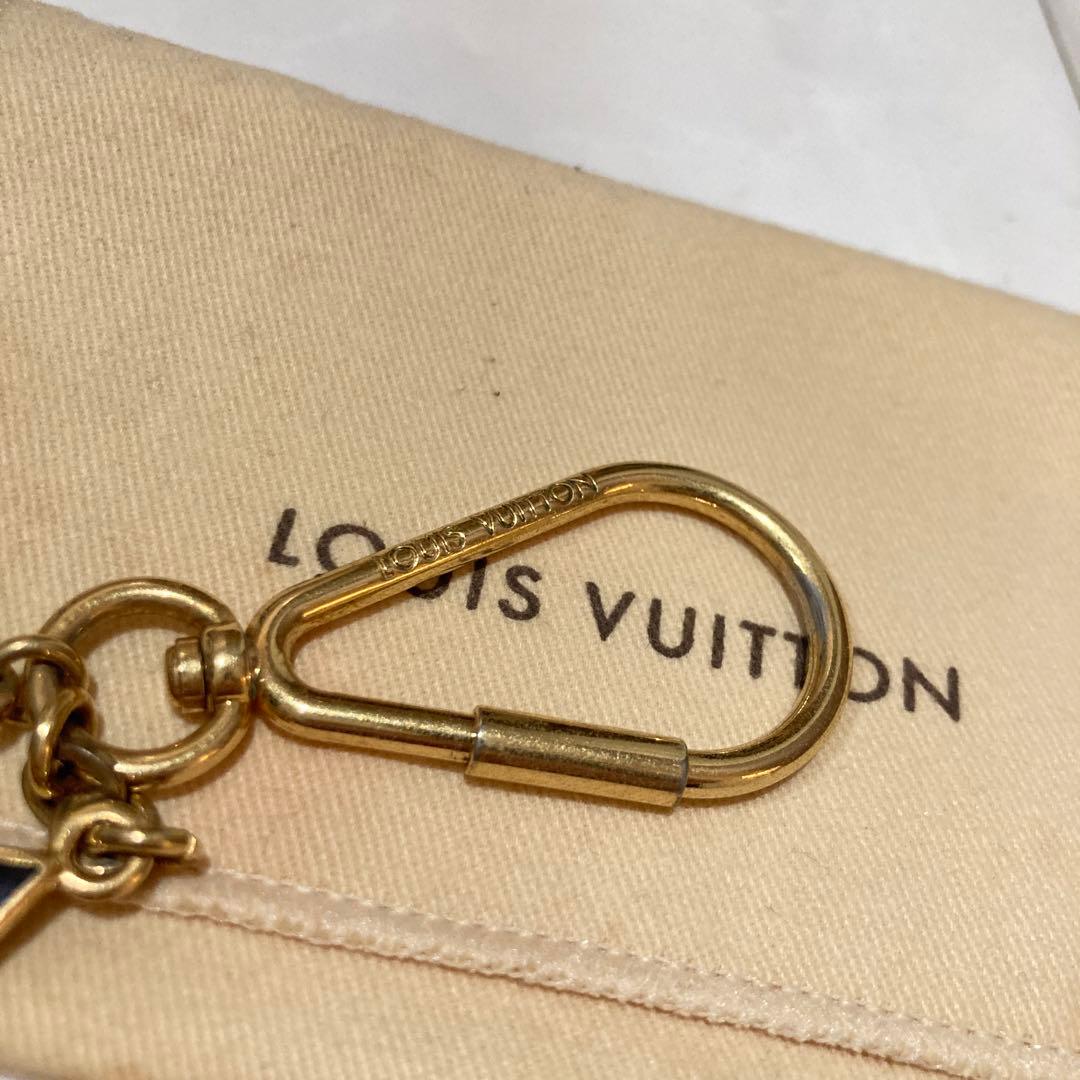 ルイヴィトン チャーム フラワーポルトクレパズル M65218