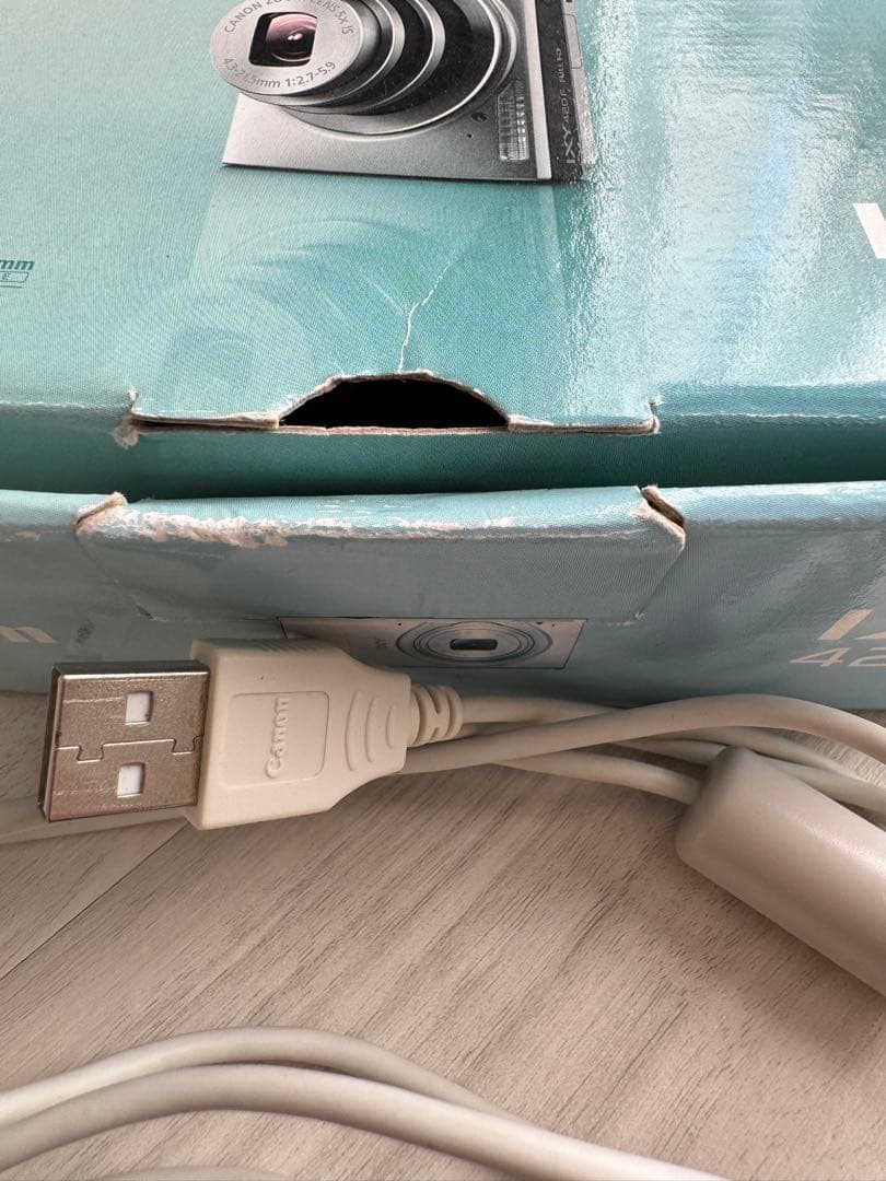 Canon IXY 420F コンパクトデジタルカメラ　キャノン