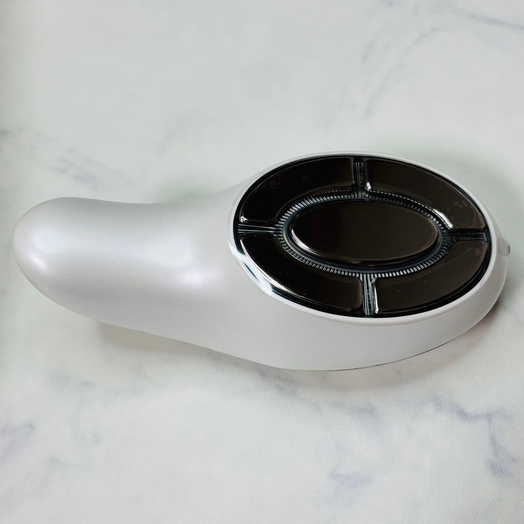 【未使用】 ME Laboum LA-02 IKKOさんプロデュース 美顔器