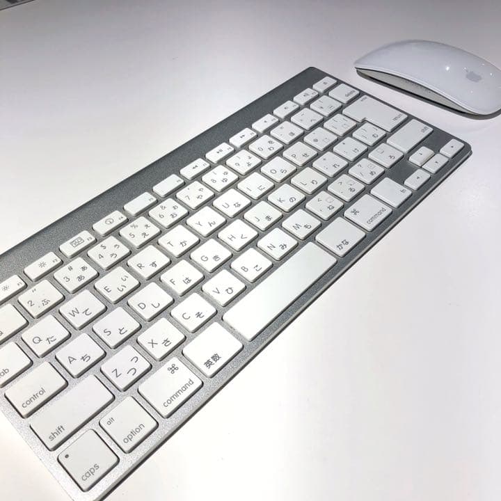 Macデスクトップ iMac (21.5-inch, Mid 2011)