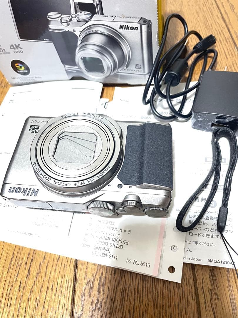 Nikon COOLPIX A900 シルバー　中古美品