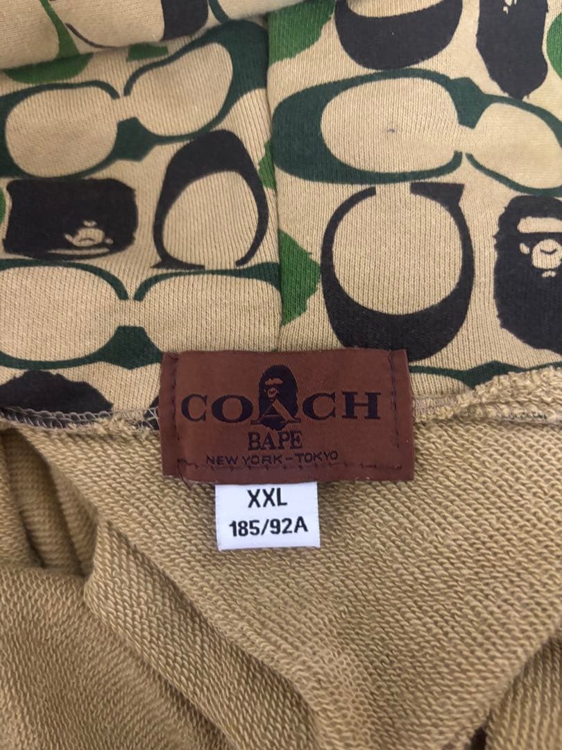 BAPE®xCOACH SHARKFULL ZIPHOODIE