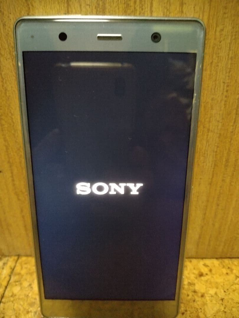 xperia zx2 Premium sov38 au版 クロムシルバー